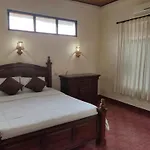 Candra Asri Bungalow